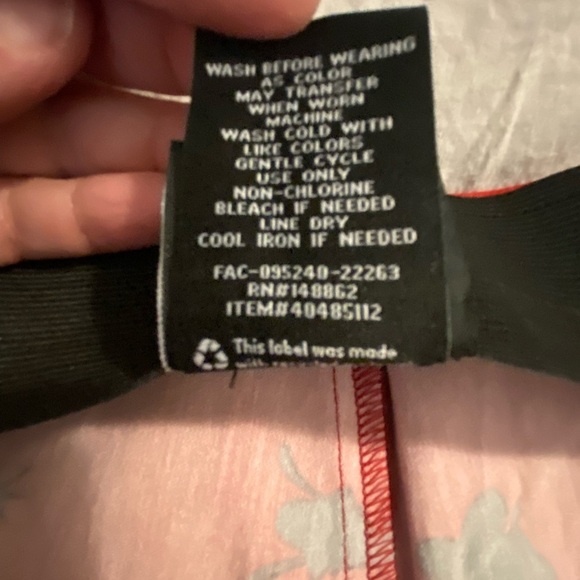 Plus size women’s 3x torrid Disney shorts red with black Mickey ears - Picture 8 of 14